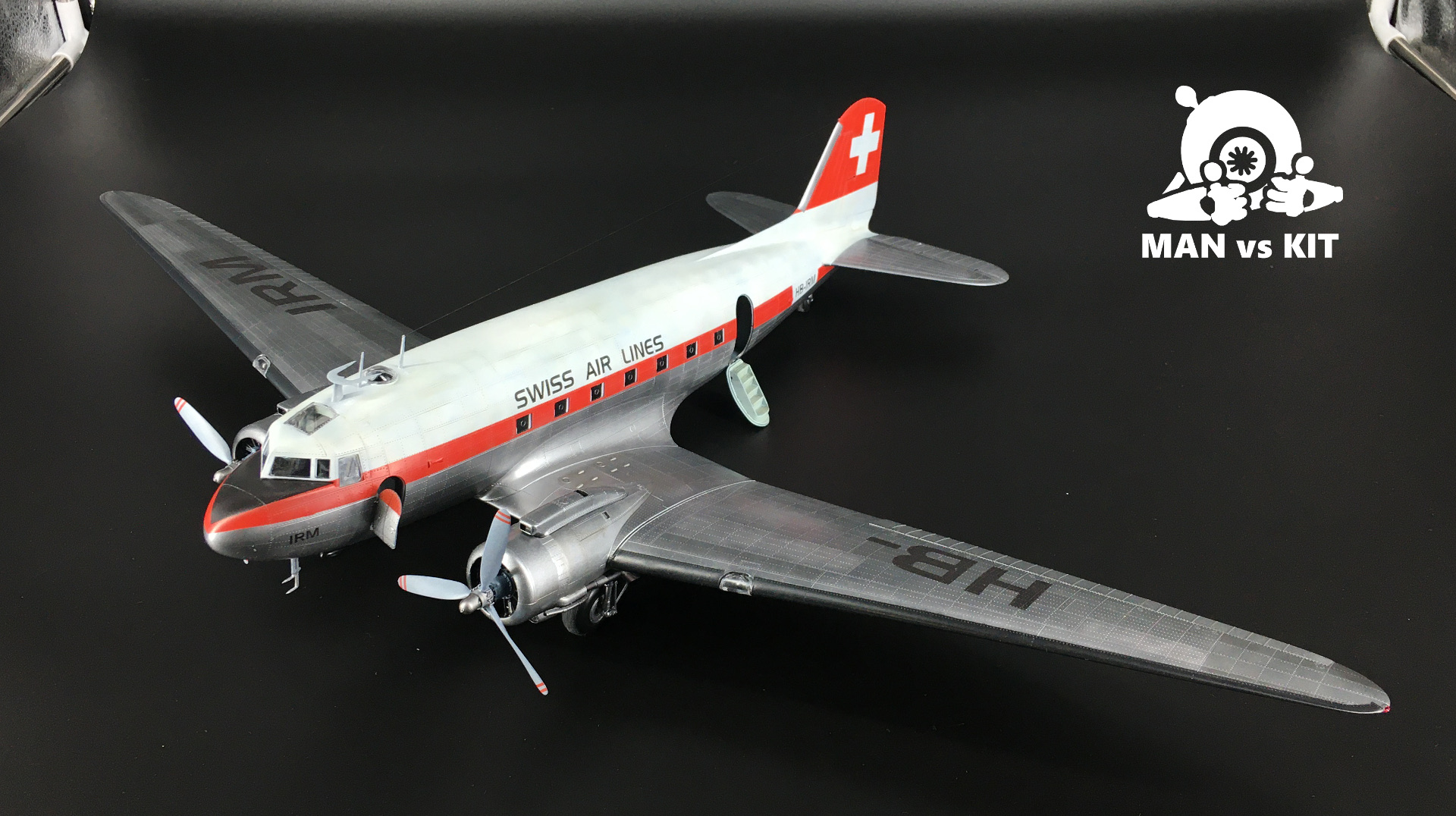 Trumpeter TRUQR Modellino aereo DC-3 